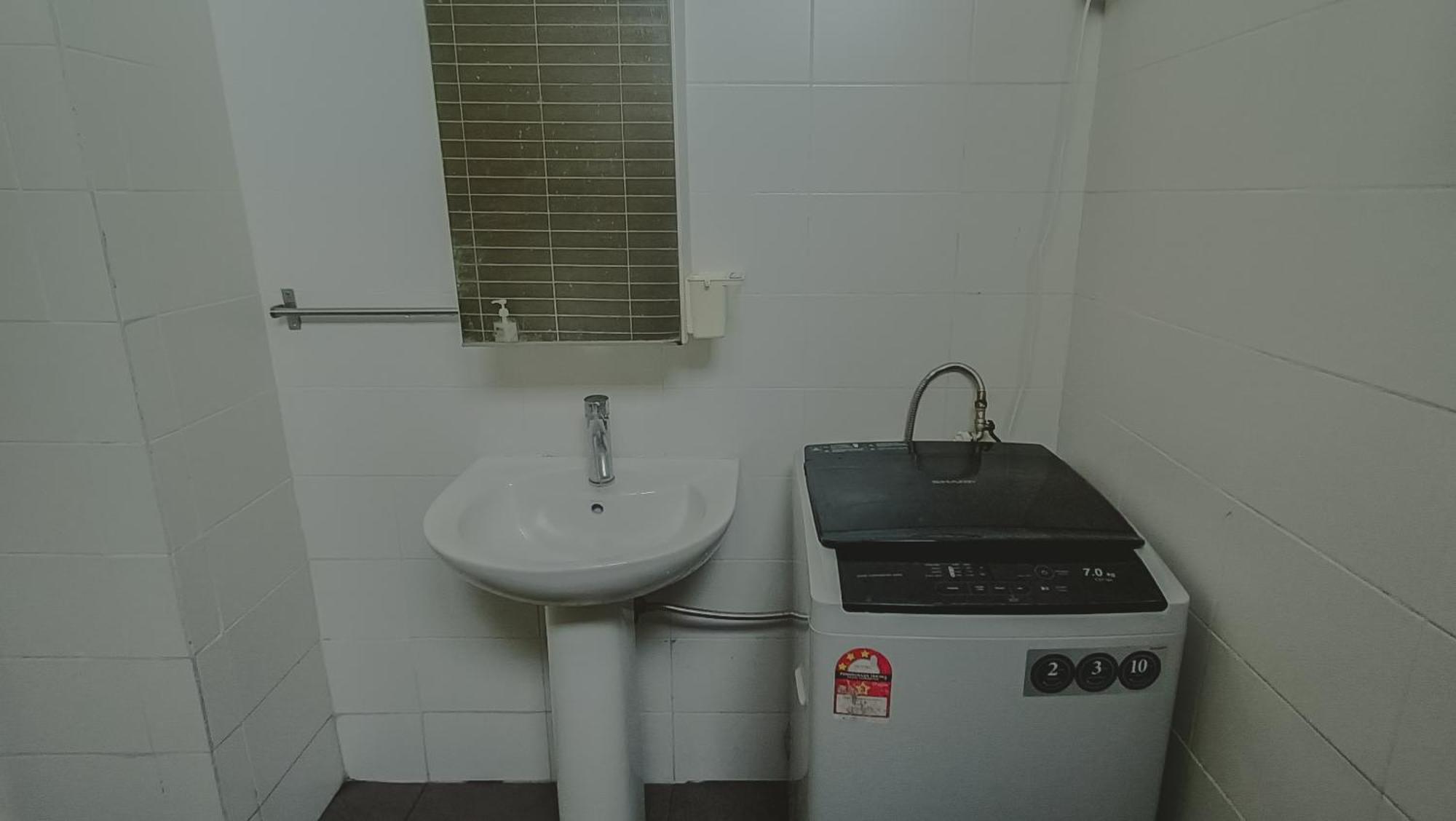 Mount Austin Ikea, Aeon 10mins -pool View- C115 * Johor Bahru