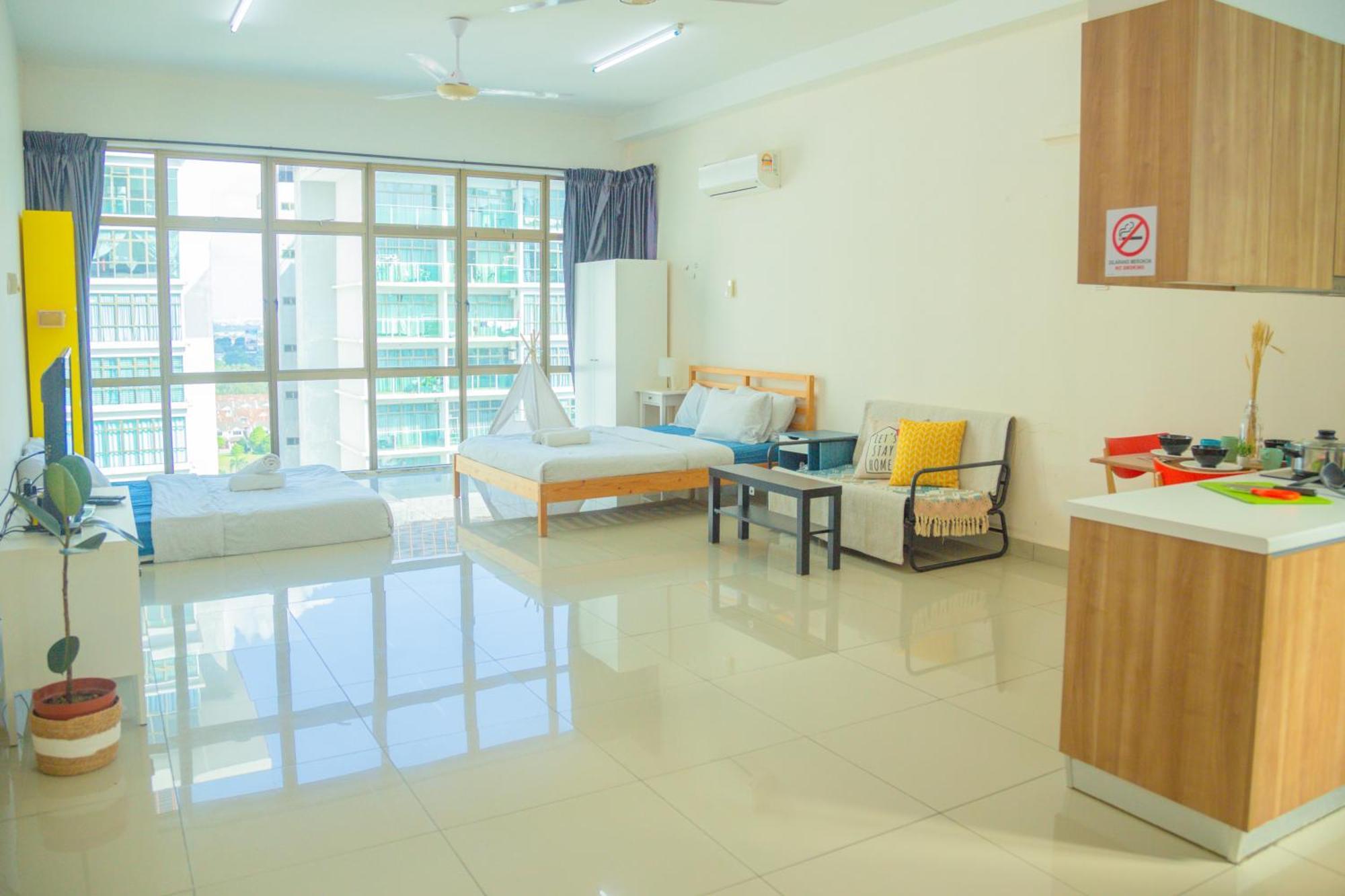 Apartment Mount Austin Ikea, Aeon 10mins -pool View- C115 Johor Bahru