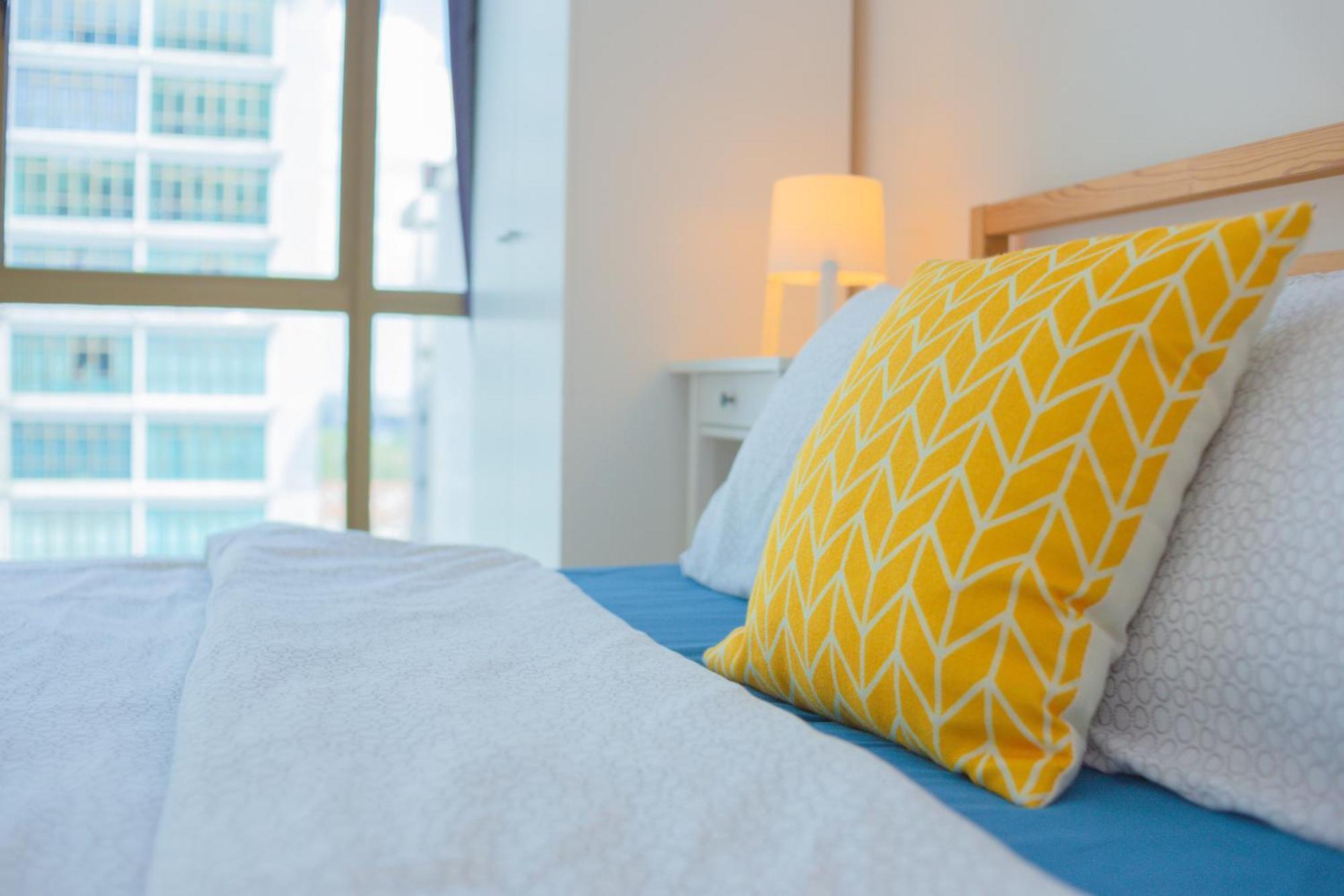 Mount Austin Ikea, Aeon 10mins -pool View- C115 Apartment