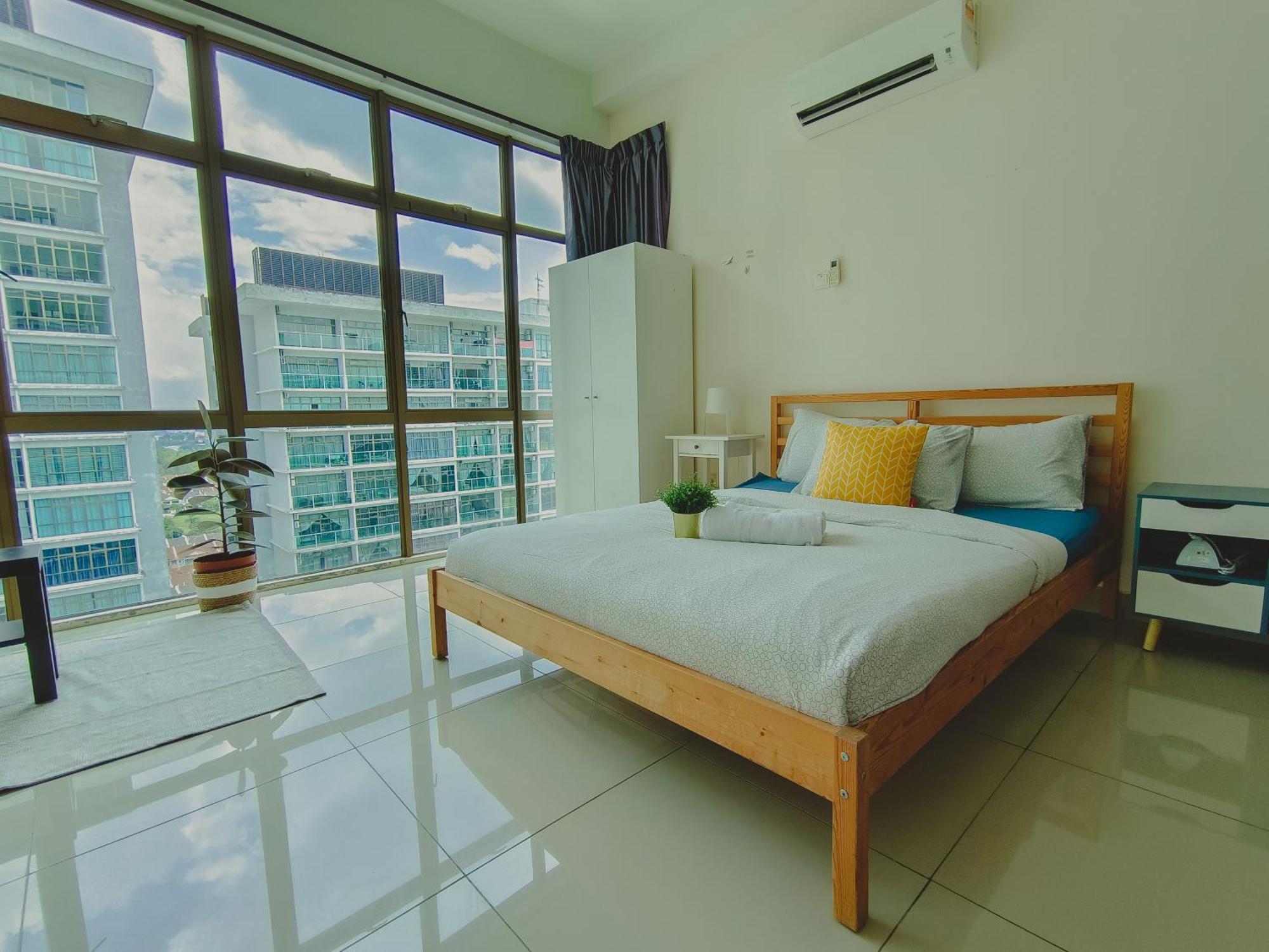 Mount Austin Ikea, Aeon 10mins -pool View- C115 * Johor Bahru